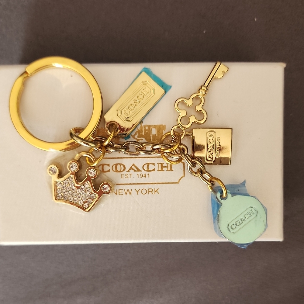 New Coach Gold Key Padlock Crown Fiamond Rhinestone Hangtag Accessory